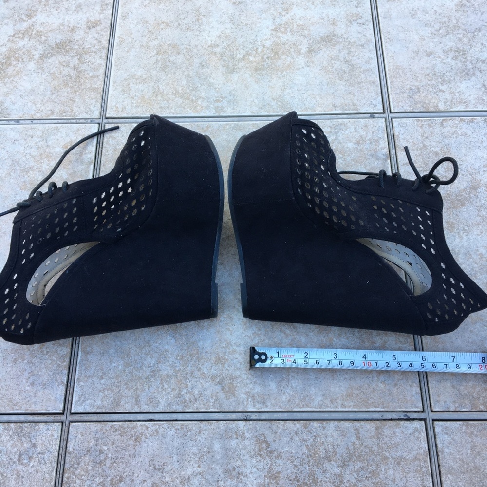 Charlotte Russe black shoes size 8 - Picture 6 of 8